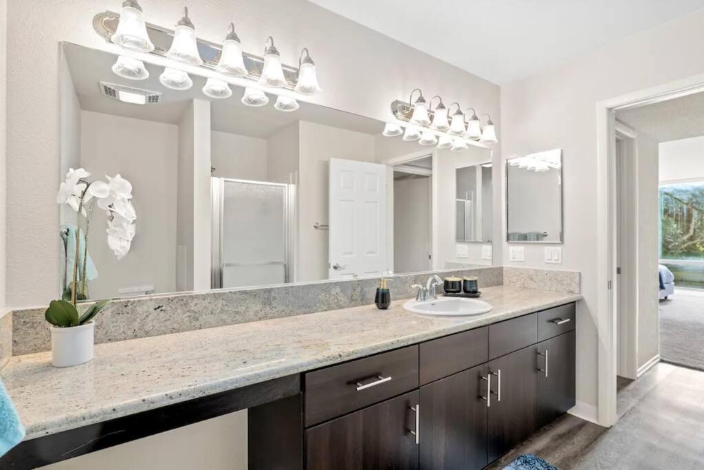Apartamento The Diamond Dock - Rare Gem Marina View Pool Jacuzzi Tennis Courts *